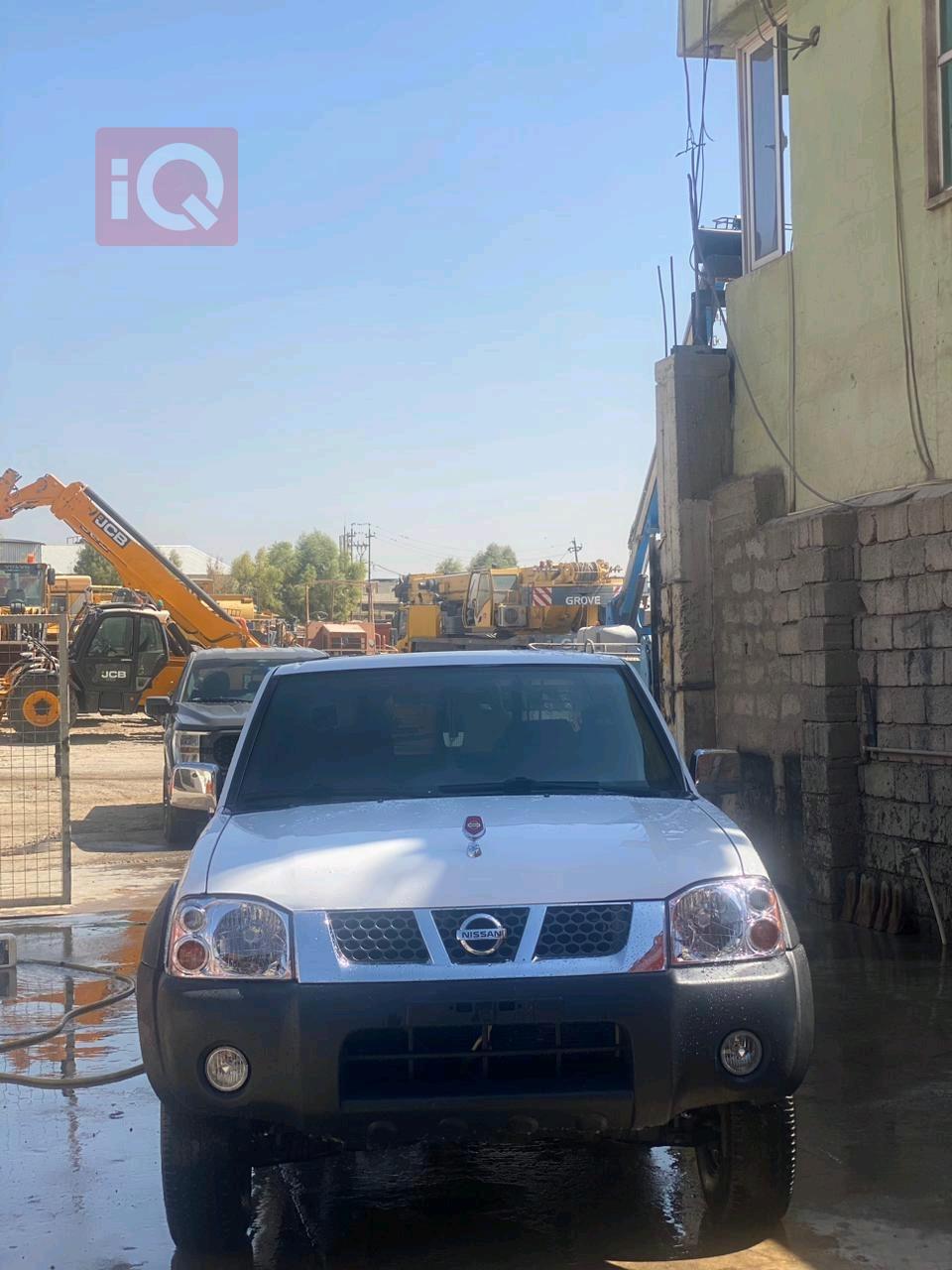 نيسان بيك اب